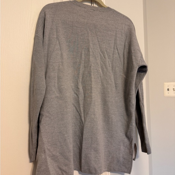 Cozy soft Vince sweater - Picture 3 of 3